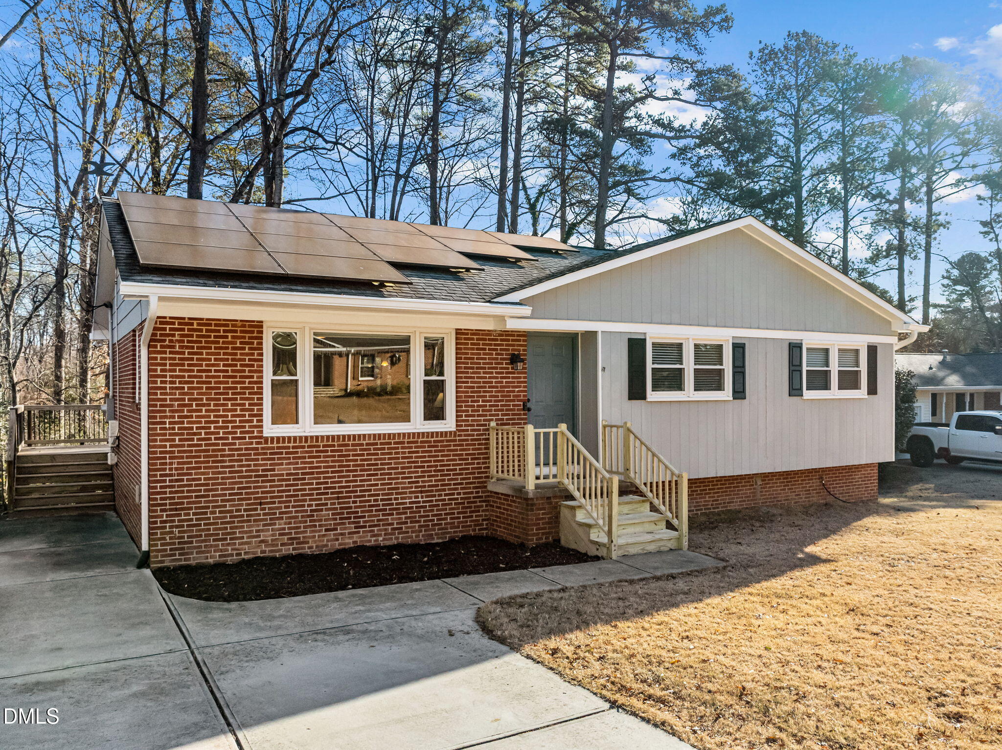 4828 Latimer Road Raleigh, NC 27609 - Photo 38 of 47 40