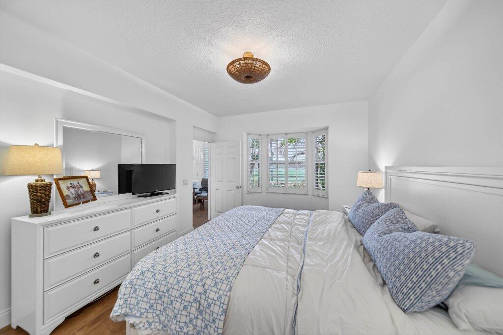 391 Northeast Plantation Road, Unit 215 Jensen Beach, FL 34957 - Photo 13 of 20 primary2.jpg-SMALL