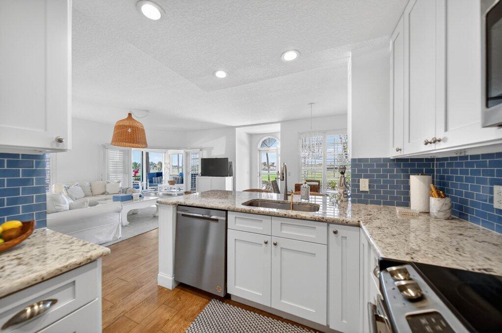 391 Northeast Plantation Road, Unit 215 Jensen Beach, FL 34957 - Photo 6 of 20 kitchen1.jpg-SMALL