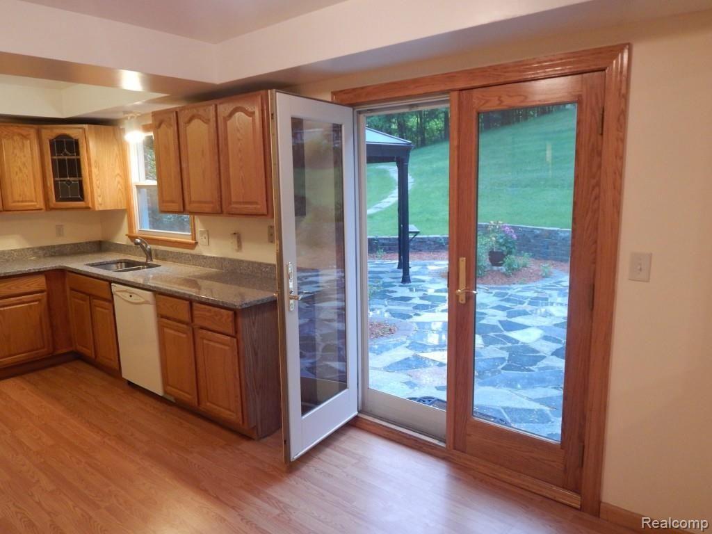 617 Birch Tree Court Rochester Hills, MI 48306 - Photo 29 of 82