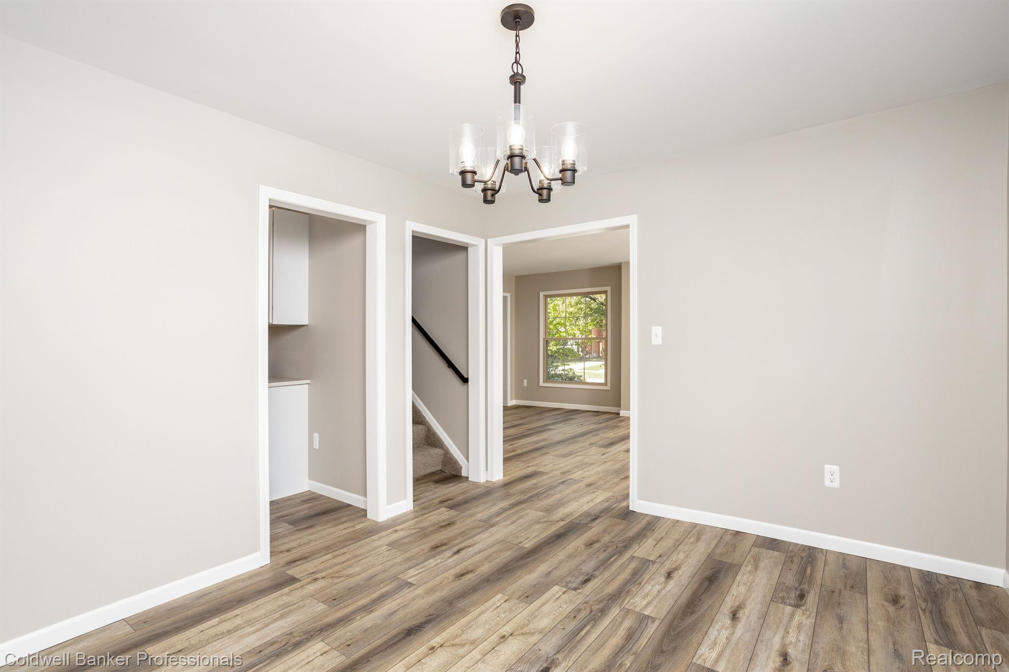 459 La Belle Road Grosse Pointe, MI 48236 - Photo 7 of 29 Gallery Image 7