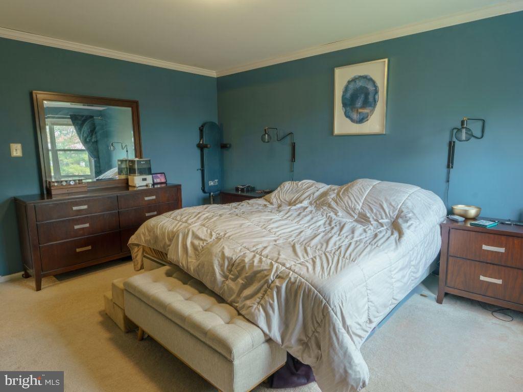 2014 Ryans Run Lansdale, PA 19446 - Photo 14 of 36 a bedroom with a bed and a dresser in it