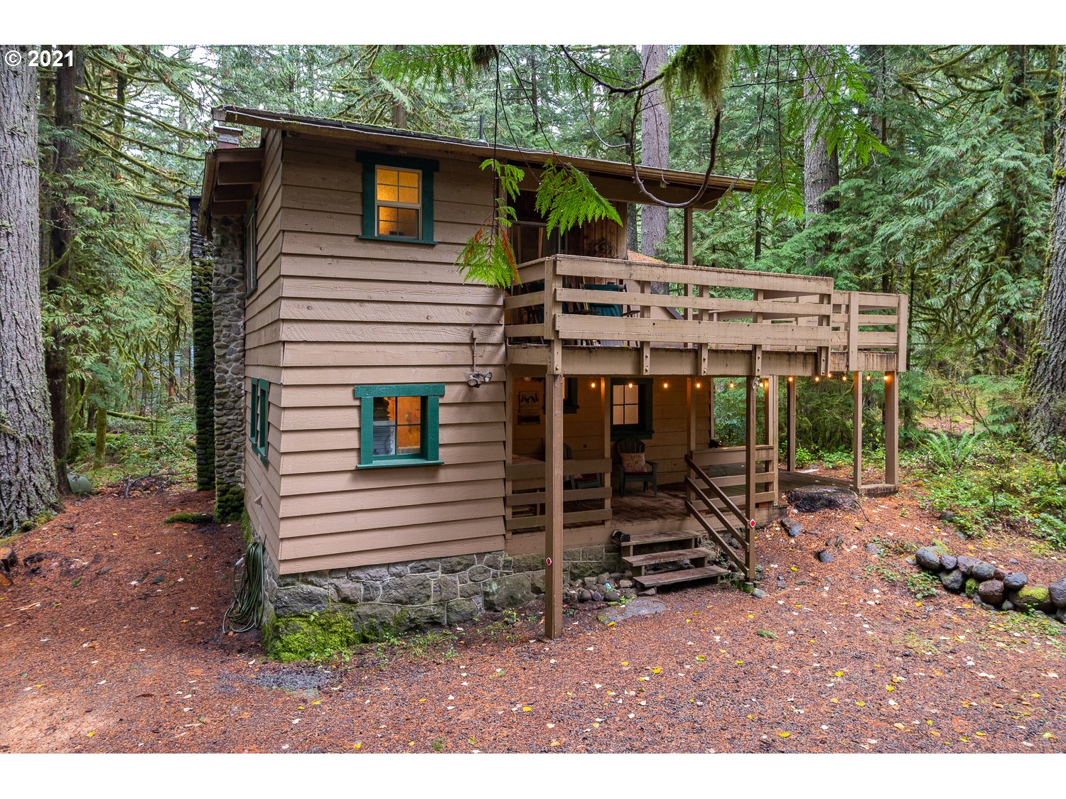 27068 East Road 14 Rhododendron, OR 97049 - Photo 12 of 32 Gallery Image 12