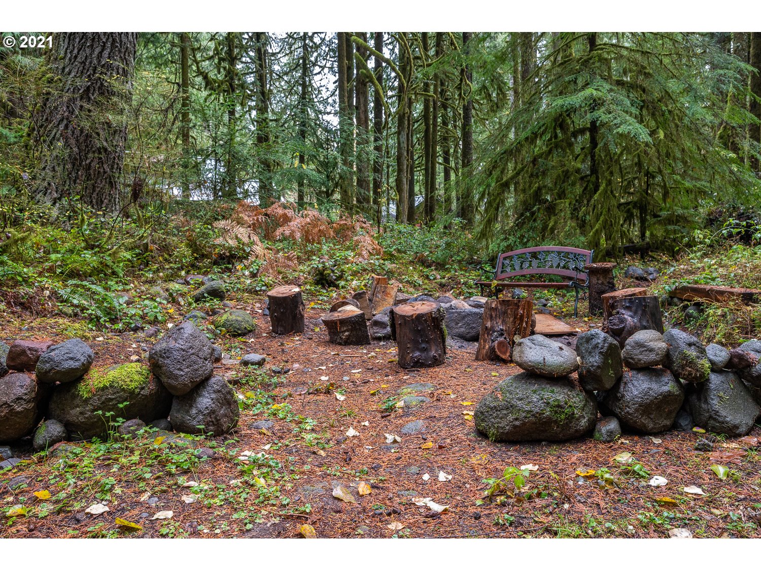 27068 East Road 14 Rhododendron, OR 97049 - Photo 24 of 32 Gallery Image 24
