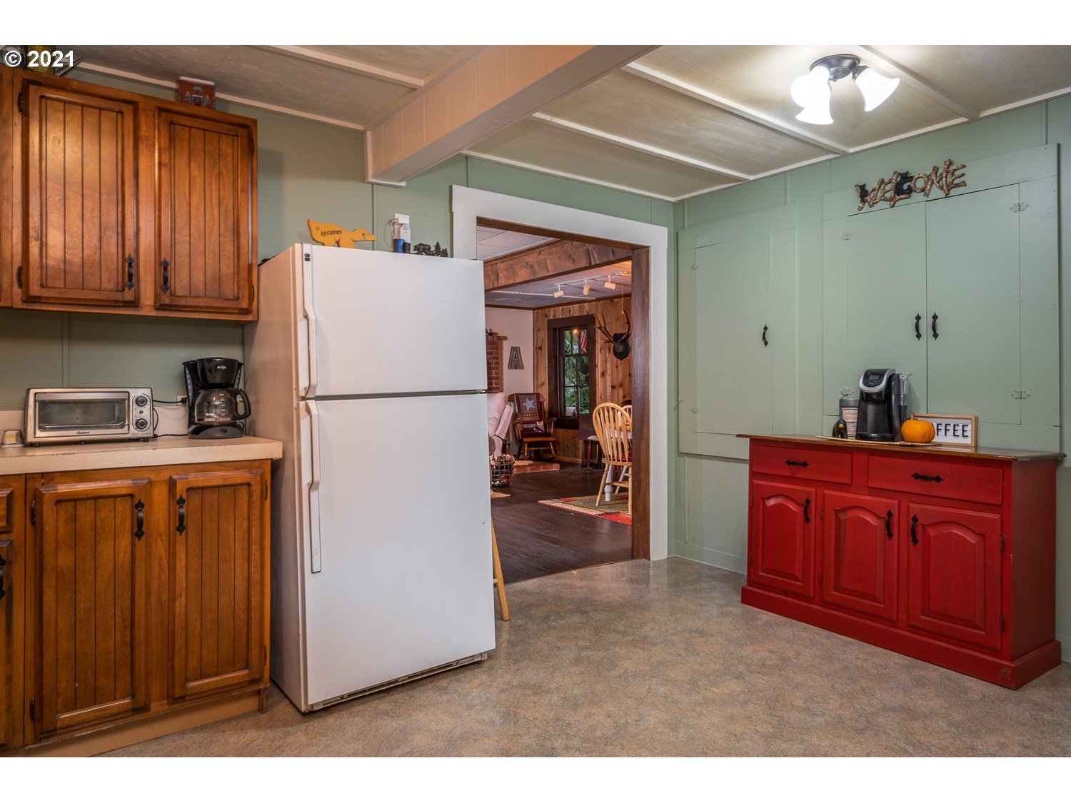 27068 East Road 14 Rhododendron, OR 97049 - Photo 30 of 32 Gallery Image 30