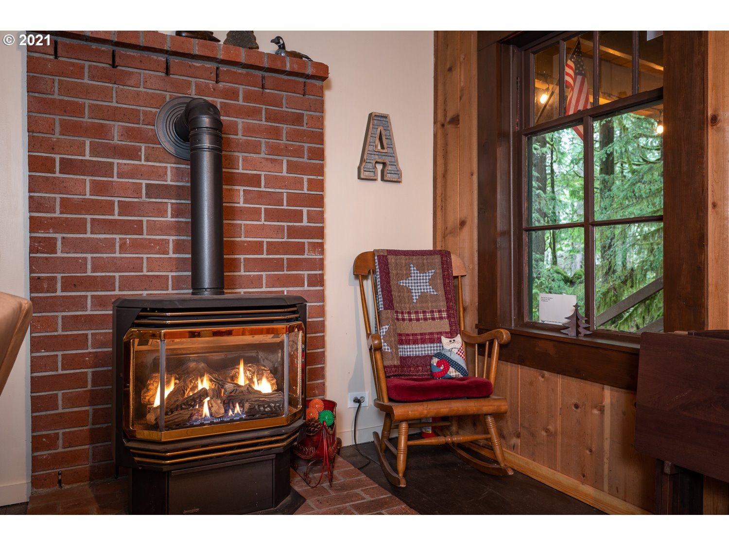 27068 East Road 14 Rhododendron, OR 97049 - Photo 4 of 32 Gallery Image 4