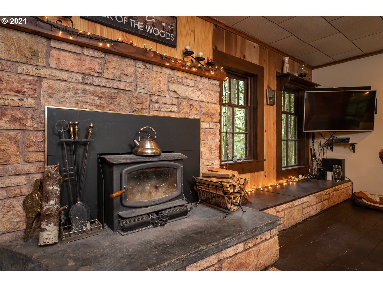 27068 East Road 14 Rhododendron, OR 97049 - Photo 6 of 32 Gallery Image 6
