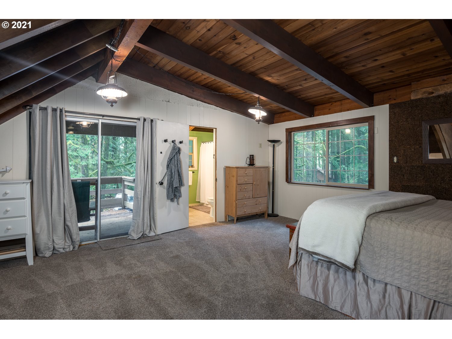 27068 East Road 14 Rhododendron, OR 97049 - Photo 7 of 32 Gallery Image 7
