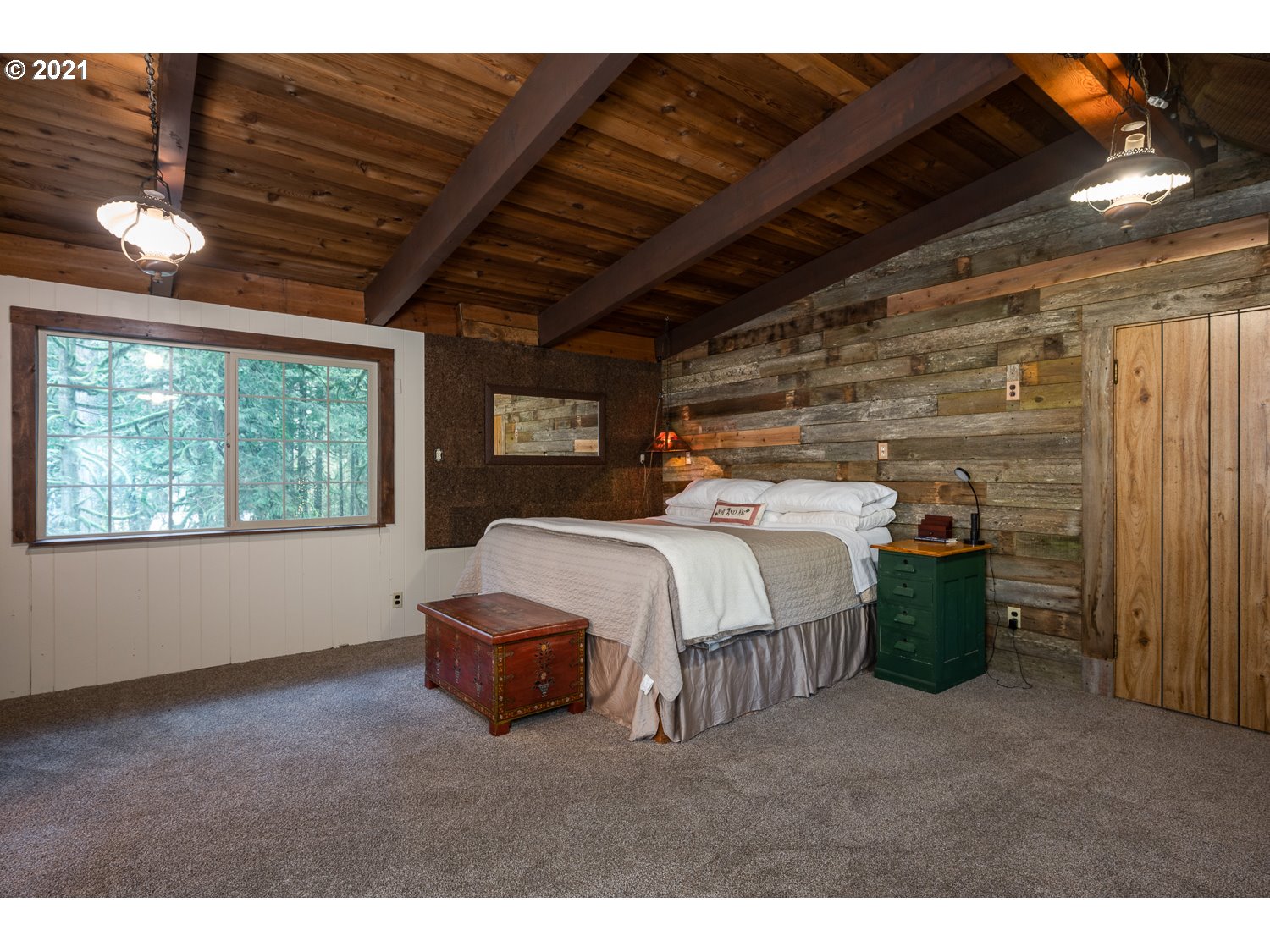 27068 East Road 14 Rhododendron, OR 97049 - Photo 8 of 32 Gallery Image 8