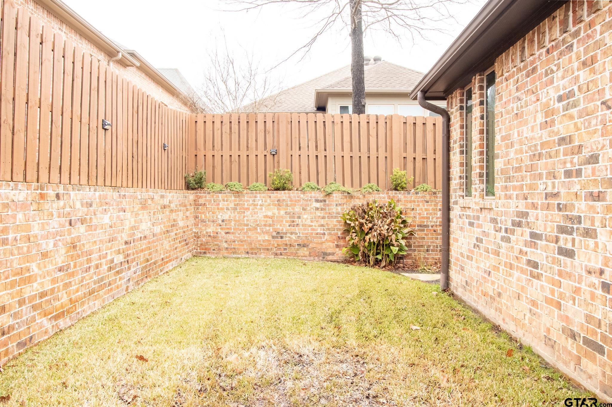 7315 Princedale Tyler, TX 75703 - Photo 24 of 25 a view of back yard of the house