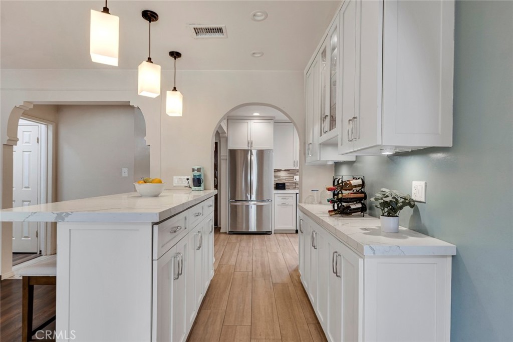 10022 Roscoe Boulevard Sun Valley, CA 91352 - Photo 18 of 36