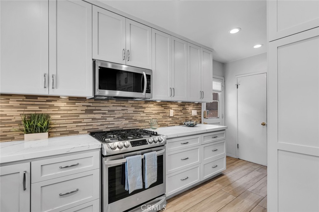 10022 Roscoe Boulevard Sun Valley, CA 91352 - Photo 21 of 36