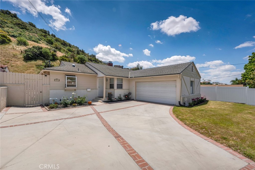 10022 Roscoe Boulevard Sun Valley, CA 91352 - Photo 6 of 36