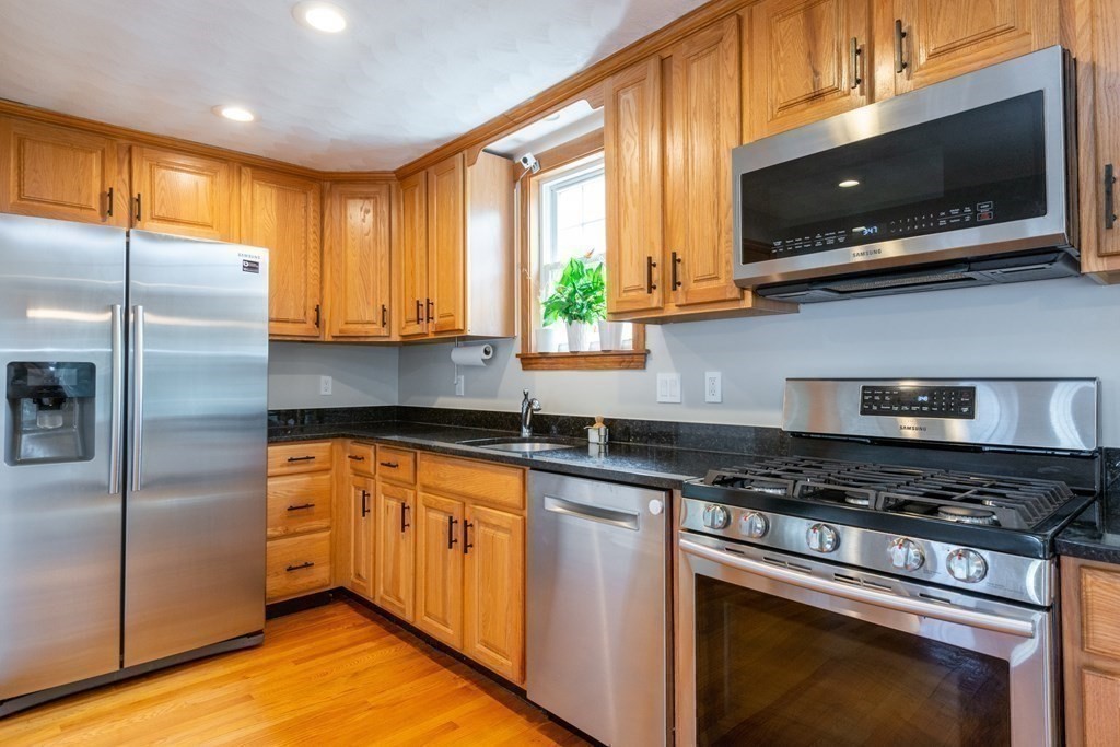 3 Farmland Road Saugus, MA 01906 - Photo 8 of 39 Gallery Image 8