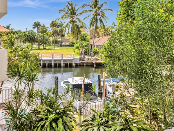 $2,600 | 1421 South Ocean Boulevard, Unit 219, Pompano Beach, FL 33062