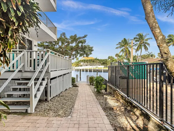 $2,600 | 1421 South Ocean Boulevard, Unit 219, Pompano Beach, FL 33062