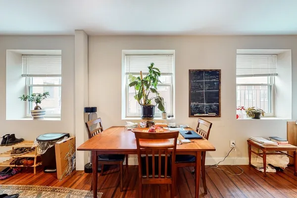 $3,800 | 104 Prince Street, Unit 3, Boston, MA 02113