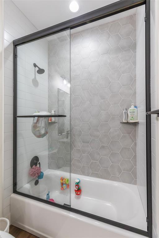 143 Purcell Lane Tuscola, TX 79562 - Photo 29 of 35 a bathroom with a shower and a sink
