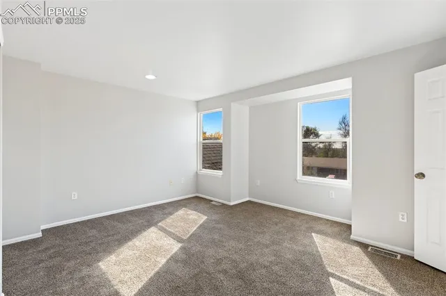 a view of livingroom with bathroom