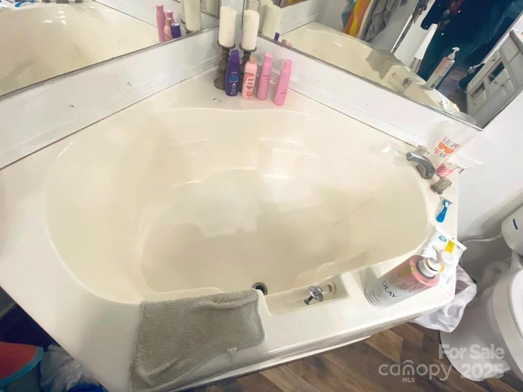 7368 Martins Creek Road Murphy, NC 28906 - Photo 17 of 21 a bathroom with a bathtub