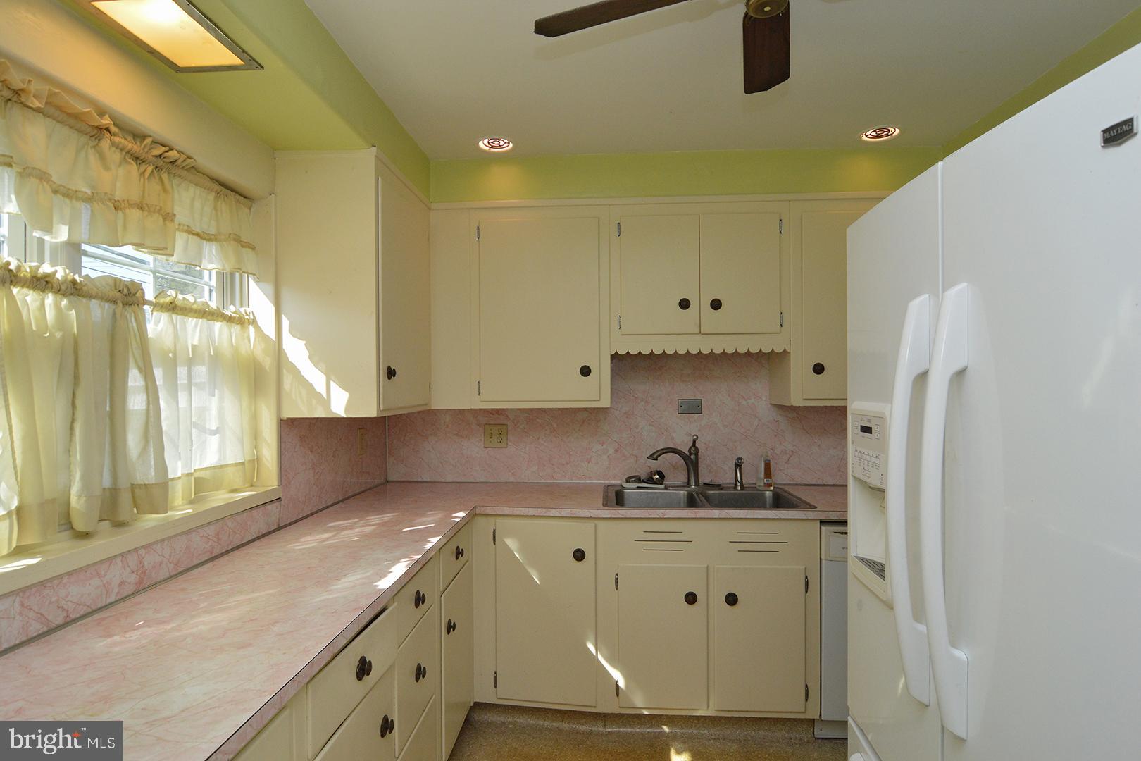 31 Liberty Street Reading, PA 19607 - Photo 11 of 38 Gallery Image 11