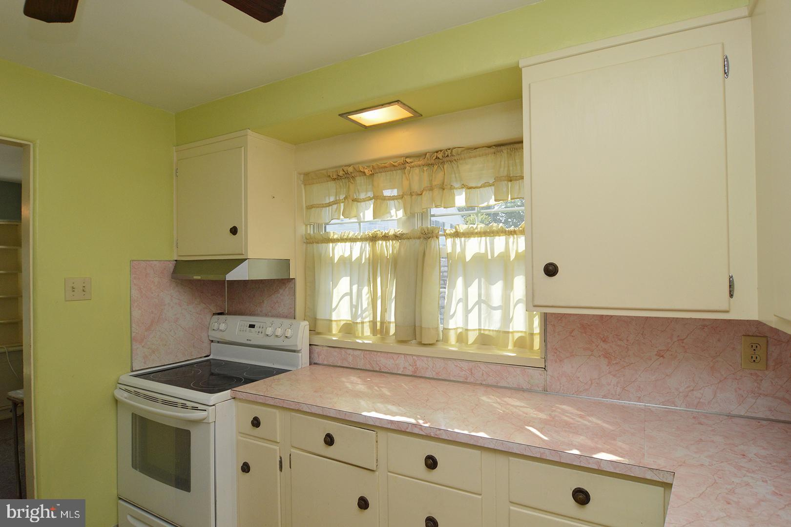 31 Liberty Street Reading, PA 19607 - Photo 13 of 38 Gallery Image 13