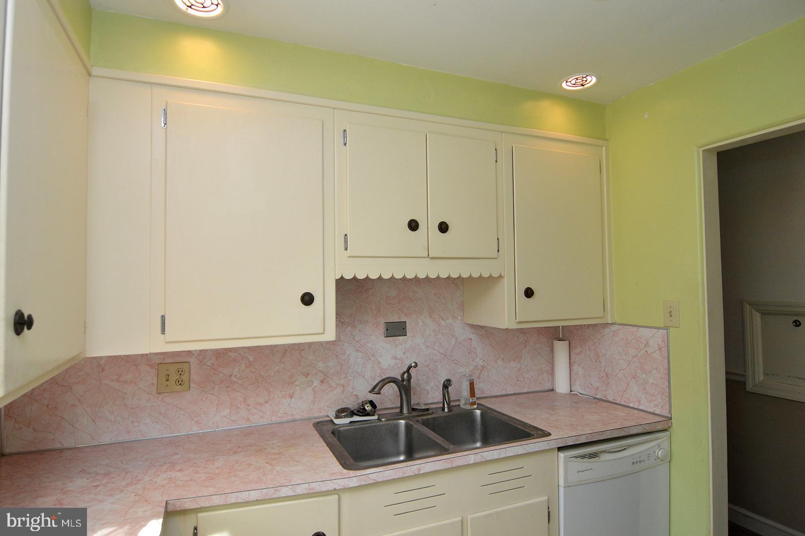 31 Liberty Street Reading, PA 19607 - Photo 14 of 38 Gallery Image 14