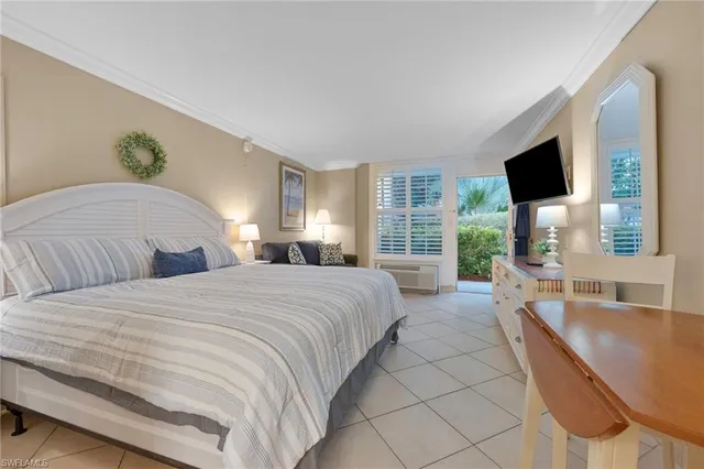 $152,000 | 2555 Tamiami Trail North, Unit 156, Naples, FL 34103