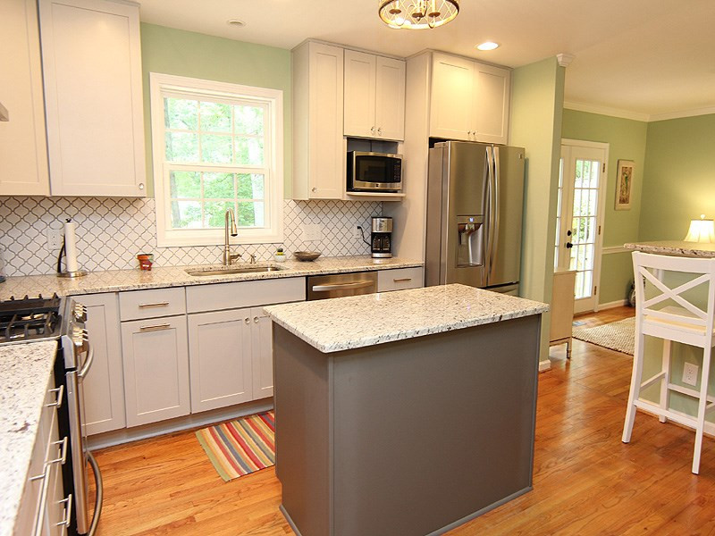 712 Catawba Street Raleigh, NC 27609 - Photo 8 of 25 Photo 8