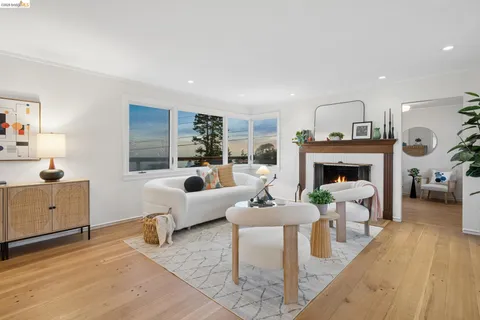 $1,499,000 | 708 Grizzly Peak Boulevard, Berkeley, CA 94708