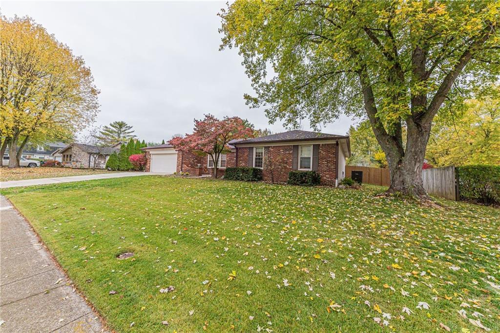 8802 Cheltenham Road Indianapolis, IN 46256 - Photo 2 of 30 Gallery Image 2