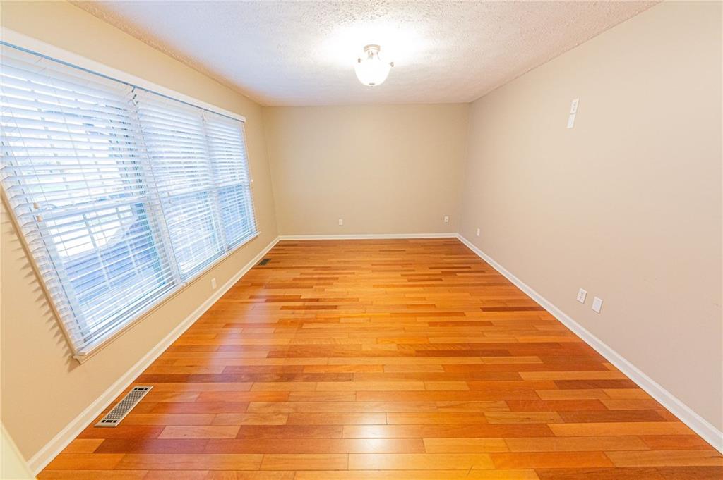 8802 Cheltenham Road Indianapolis, IN 46256 - Photo 15 of 30 Gallery Image 15