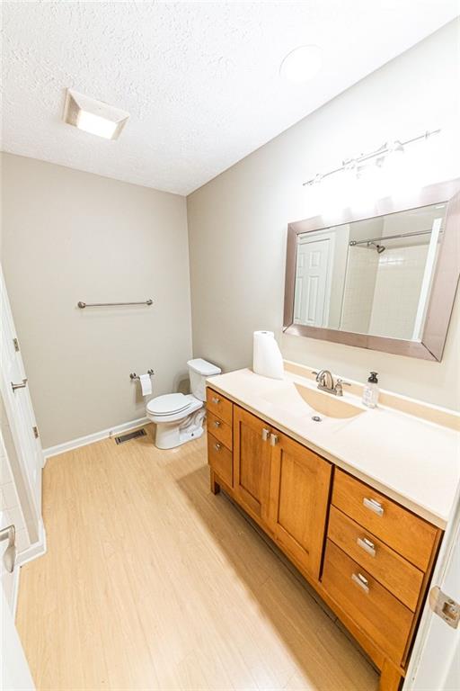8802 Cheltenham Road Indianapolis, IN 46256 - Photo 18 of 30 Gallery Image 18