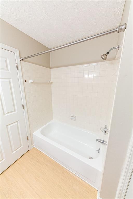 8802 Cheltenham Road Indianapolis, IN 46256 - Photo 19 of 30 Gallery Image 19