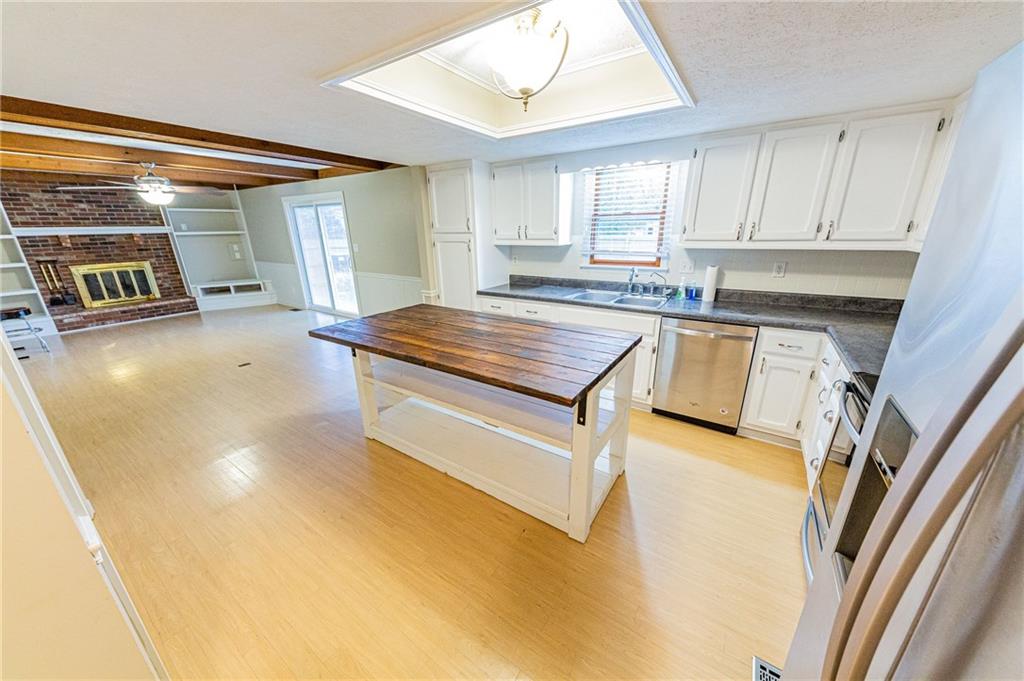 8802 Cheltenham Road Indianapolis, IN 46256 - Photo 10 of 30 Gallery Image 10