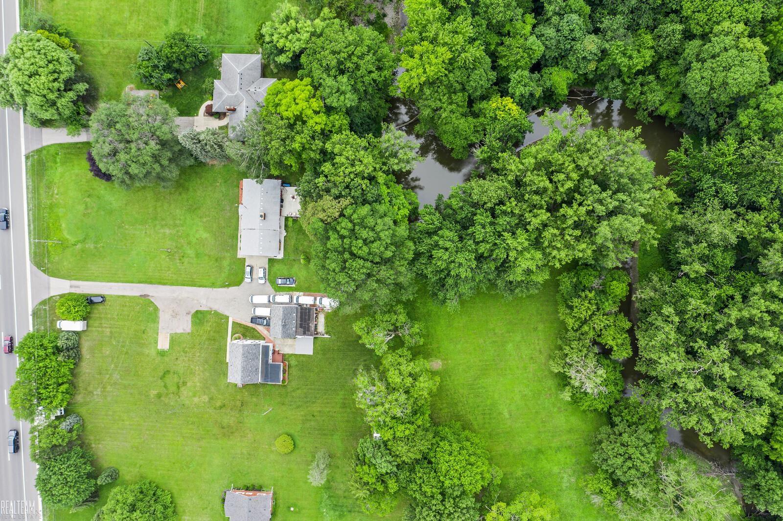 22395 Hall Road Macomb, MI 48042 - Photo 7 of 53
