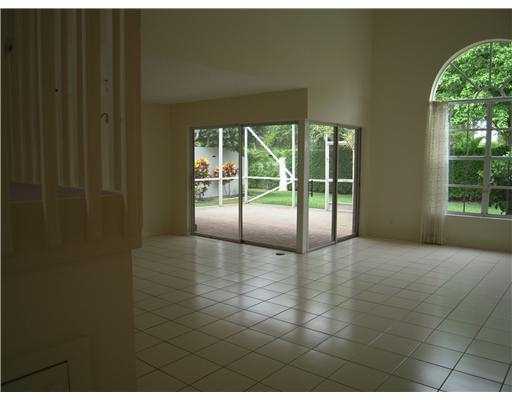 23307 La Vida Way Boca Raton, FL 33433 - Photo 4 of 16 Additional Photo