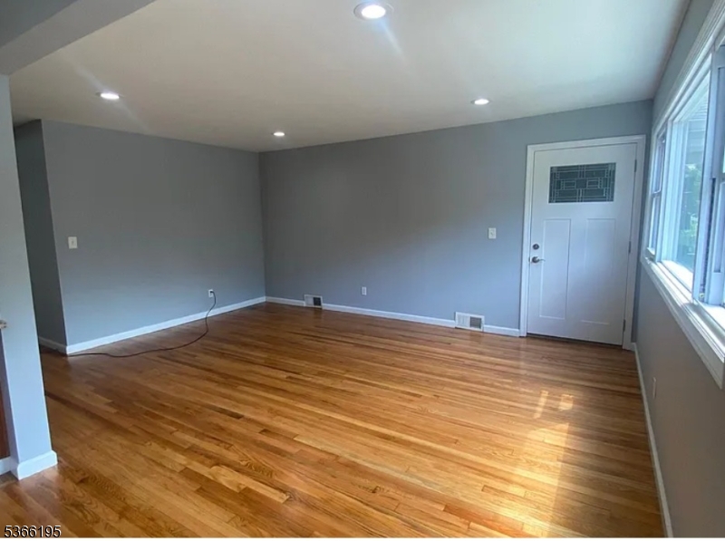 2089 Galloping Hill Road, Unit 1 Union, NJ 07083 - Photo 9 of 24