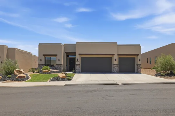 $705,000 | 1319 Pocket Mesa Drive, St. George, UT 84770
