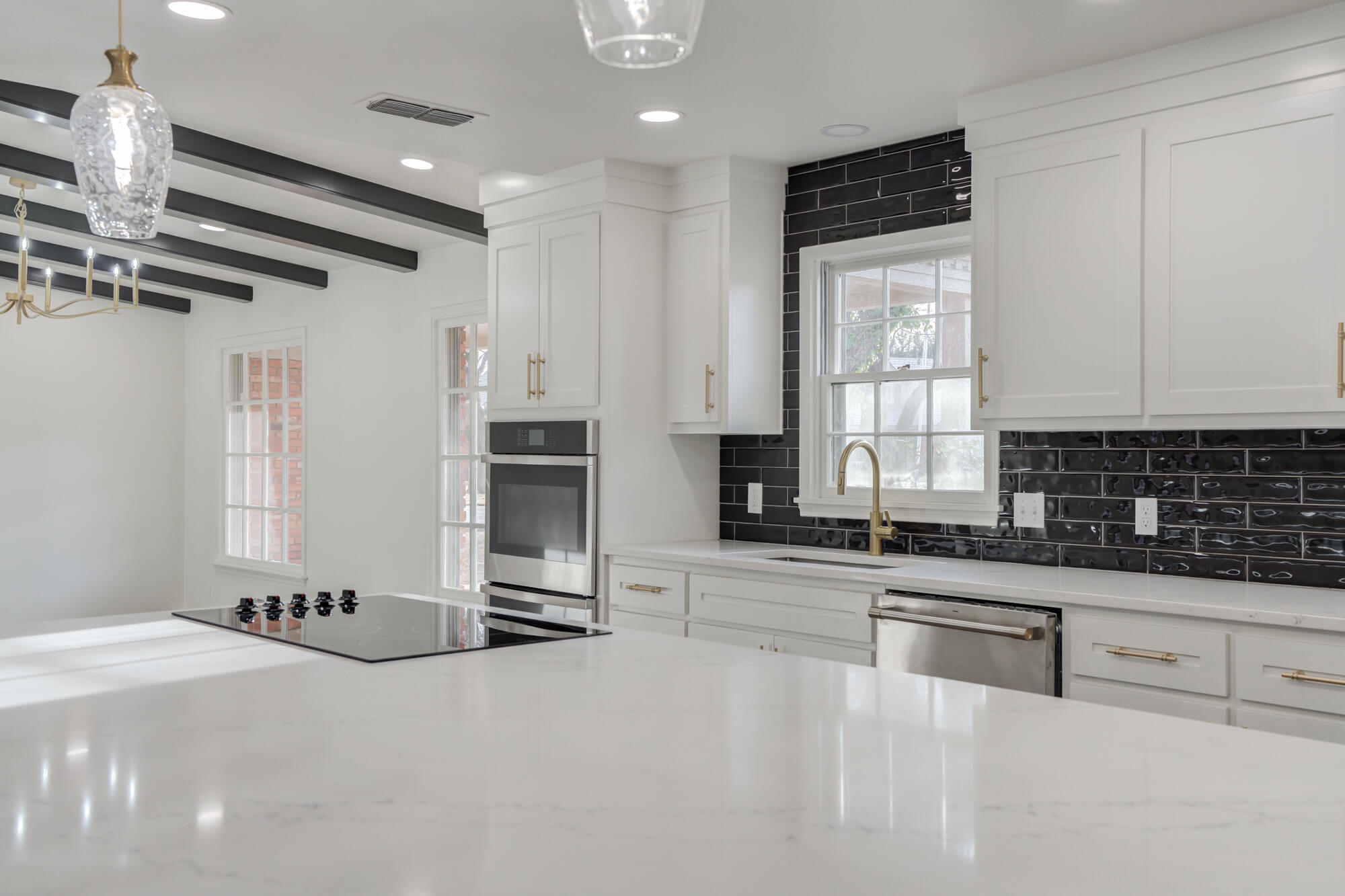 4702 22nd Street Lubbock, TX 79407 - Photo 23 of 40 4702-22nd-St_Lubbock-TX_28_Kitchen