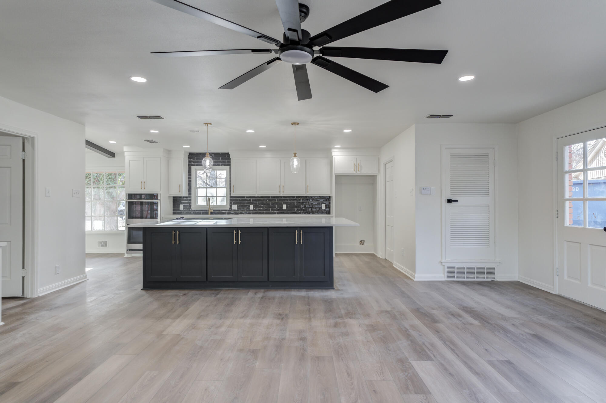 4702 22nd Street Lubbock, TX 79407 - Photo 27 of 40 4702-22nd-St_Lubbock-TX_33_Den