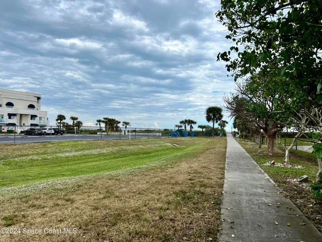 $2,100 | 416 Sailfish Avenue, Cape Canaveral, FL 32920