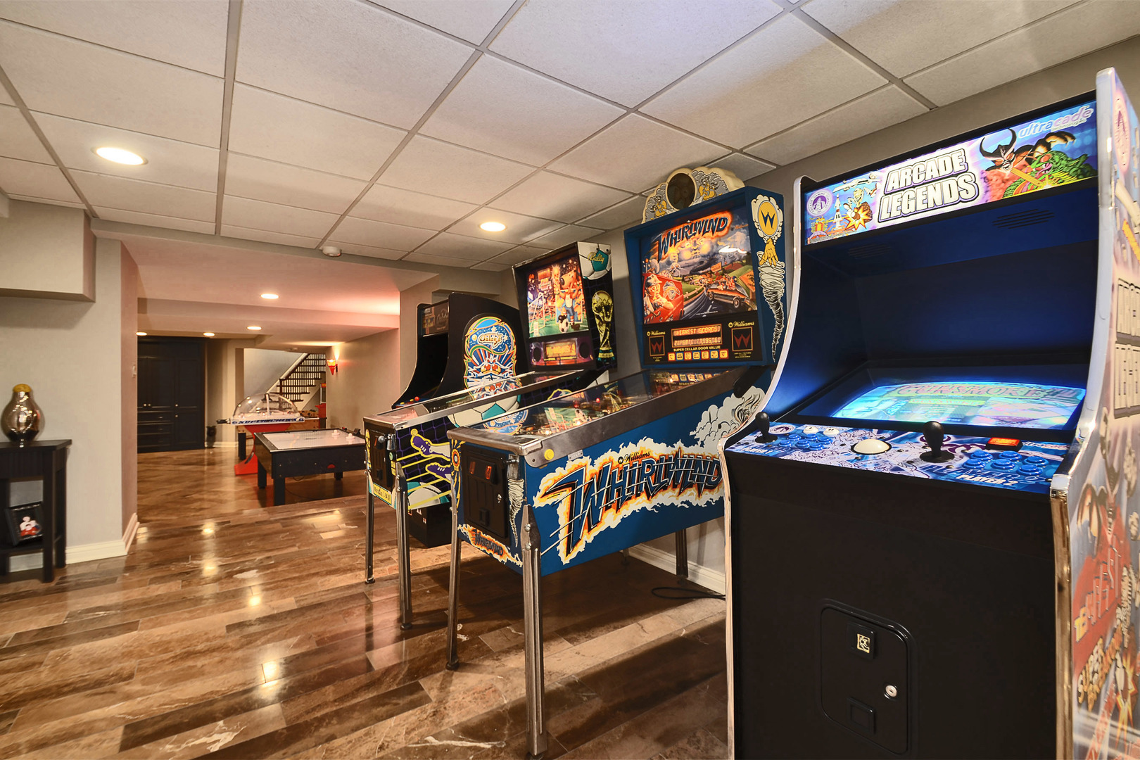 1877 Banbury Road Inverness, IL 60067 - Photo 39 of 59 a view of a room with gym equipment
