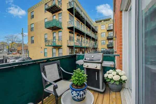$750,000 | 2502 North Bosworth Avenue, Chicago, IL 60614
