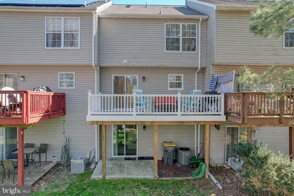 $354,000 | 360 North Barrington Court, Newark, DE 19702