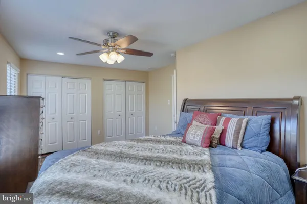 $354,000 | 360 North Barrington Court, Newark, DE 19702