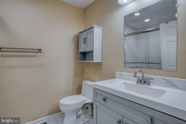 $354,000 | 360 North Barrington Court, Newark, DE 19702