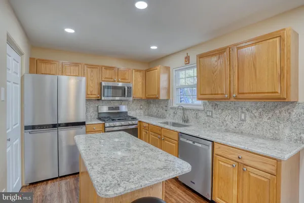 $354,000 | 360 North Barrington Court, Newark, DE 19702