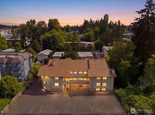 $235,000 | 3024 Northeast 143rd Street, Unit 301, Seattle, WA 98155