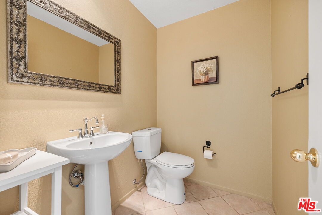 9891 El Rio Lane Desert Hot Springs, CA 92240 - Photo 24 of 41